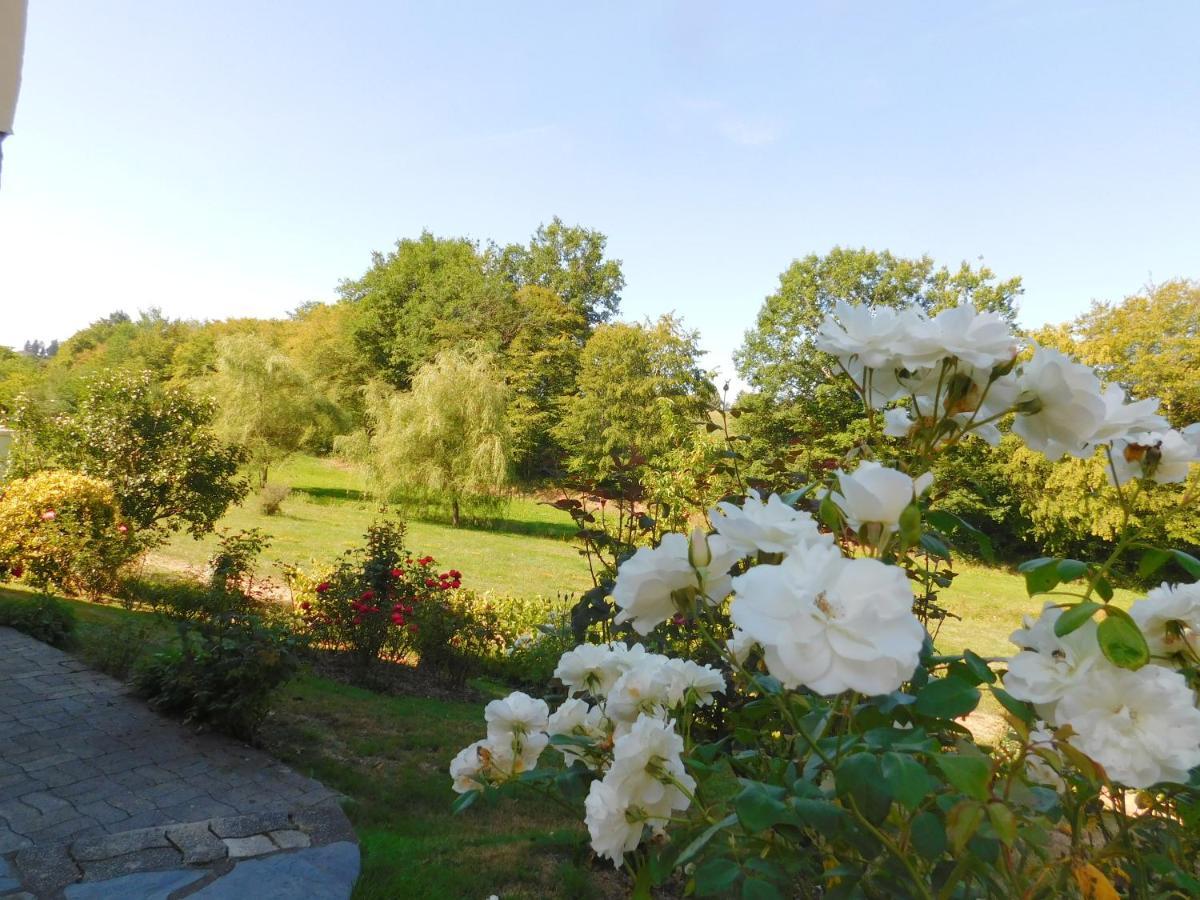 Du Coq A L'Ame Bed & Breakfast Naves  ภายนอก รูปภาพ