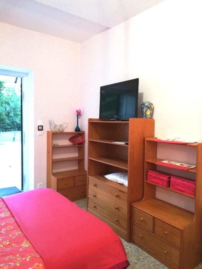 Du Coq A L'Ame Bed & Breakfast Naves  ภายนอก รูปภาพ